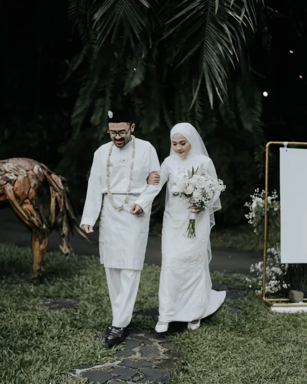 Mbak Fanny Dan Mas Dimas